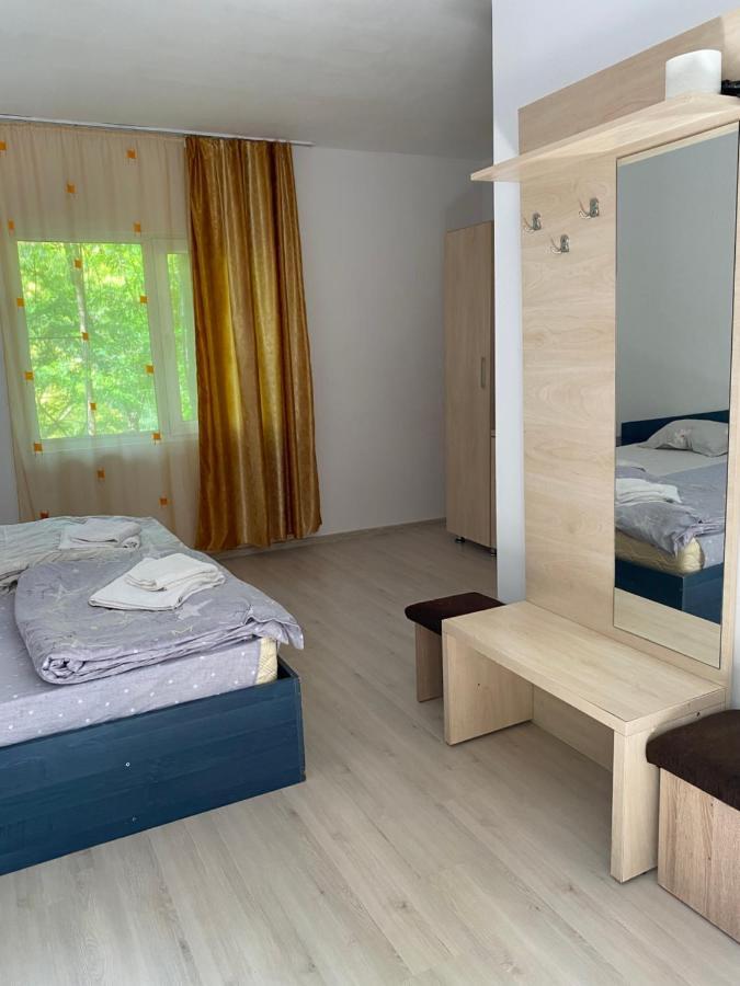 Bungalow Ambasador 2 Hotel Băile Herculane Zewnętrze zdjęcie